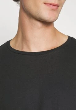 Pier One 2 Pack - Longsleeve - Black/Khaki 11 Pier One 2 Pack - Longsleeve - Black/Khaki -Mode Verkoop 9738d7a40e2d43ecbbab45cbd3bc692f