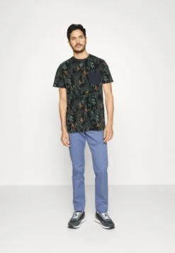 Pier One 2 Pack - T-Shirt Print - White/Multi-Coloured