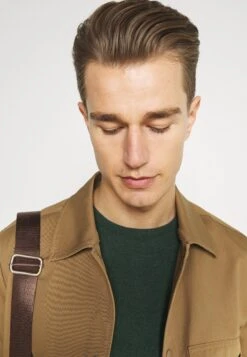 Pier One Basic Crewneck - Trui - Mottled Dark Green 11 Pier One Basic Crewneck - Trui - Mottled Dark Green -Mode Verkoop c4a75157027844b18a449c0bf30f39e5