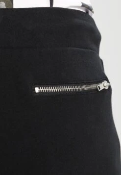 Pier One Biker Jogger - Trainingsbroek - Black -Mode Verkoop d14f4d3e23264a23856a525cf94a989d