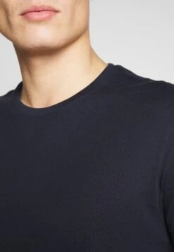 Pier One 2 Pack - T-Shirt Basic - White/Dark Blue -Mode Verkoop de6827f8d2cf4a2c856d09a9d7f8109d