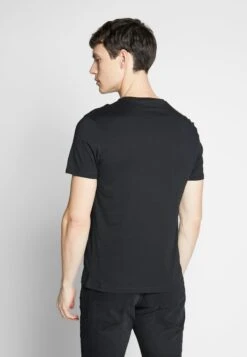 Pier One 3 Pack - T-Shirt Basic - Black/White/Blue -Mode Verkoop e7497b751f8c4bd498980e2ffe8f6ae0