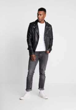 Mode Verkoop -Mode Verkoop ea5a45d6ac054aaf8ad5e779d70e706b